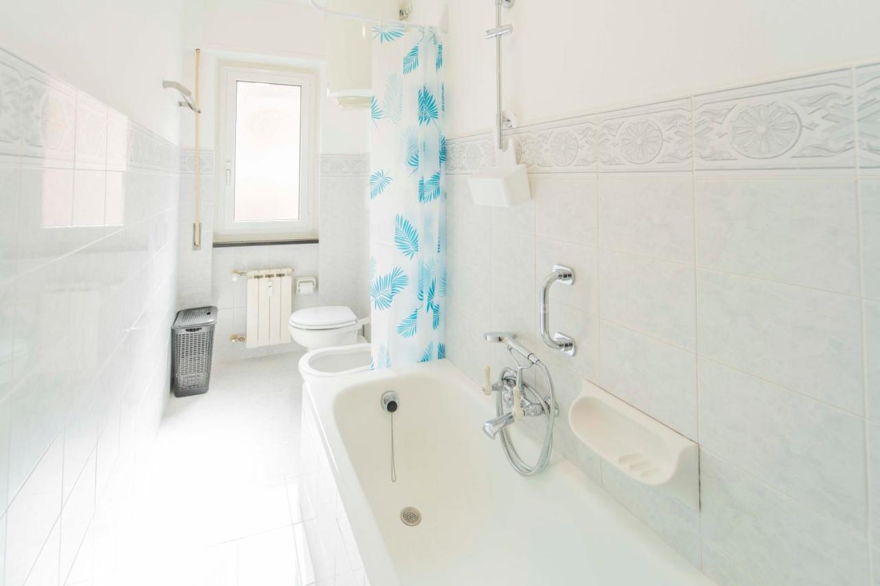 193 - Casa Via Della Chiusa - Centralissimo E Vicino Alla Baia Del Silenzio, Spiaggia E Mare 150M - Parcheggio Gratis Incluso E Aria Condizionata Sestri Levante Zewnętrze zdjęcie